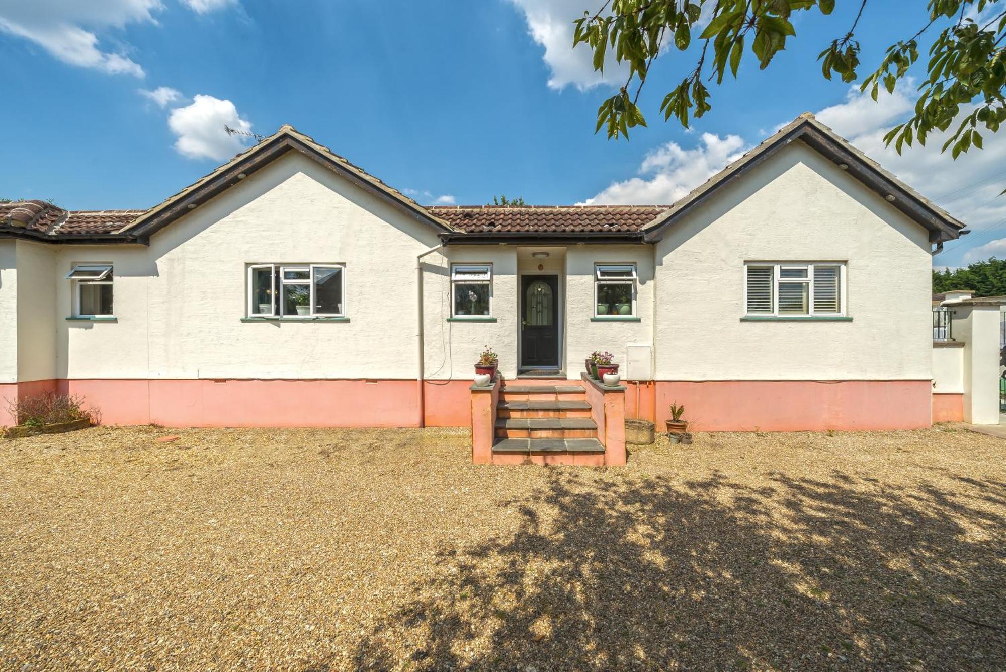 Serene Spacious Room Staines-upon-Thames Bagian luar foto
