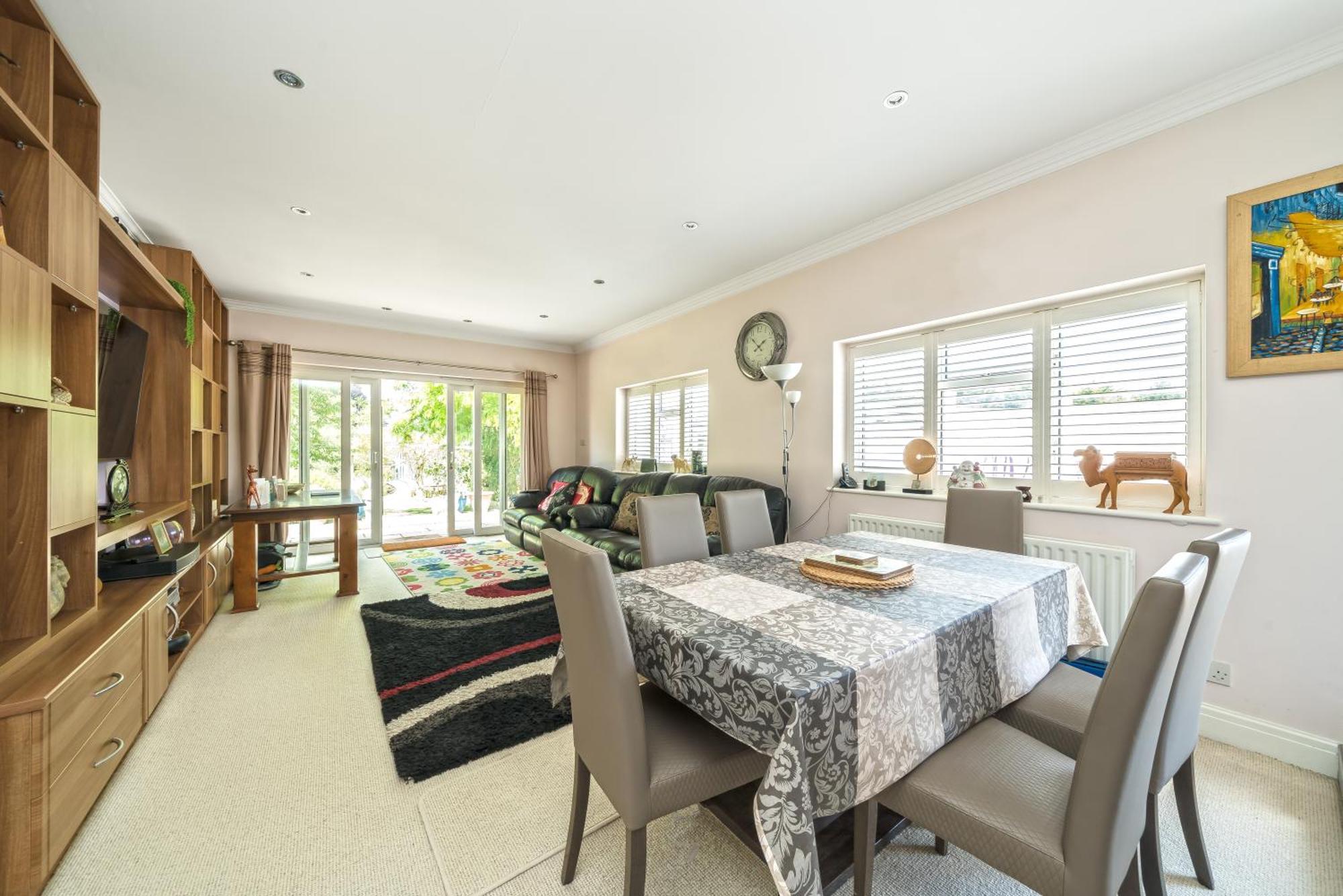 Serene Spacious Room Staines-upon-Thames Bagian luar foto