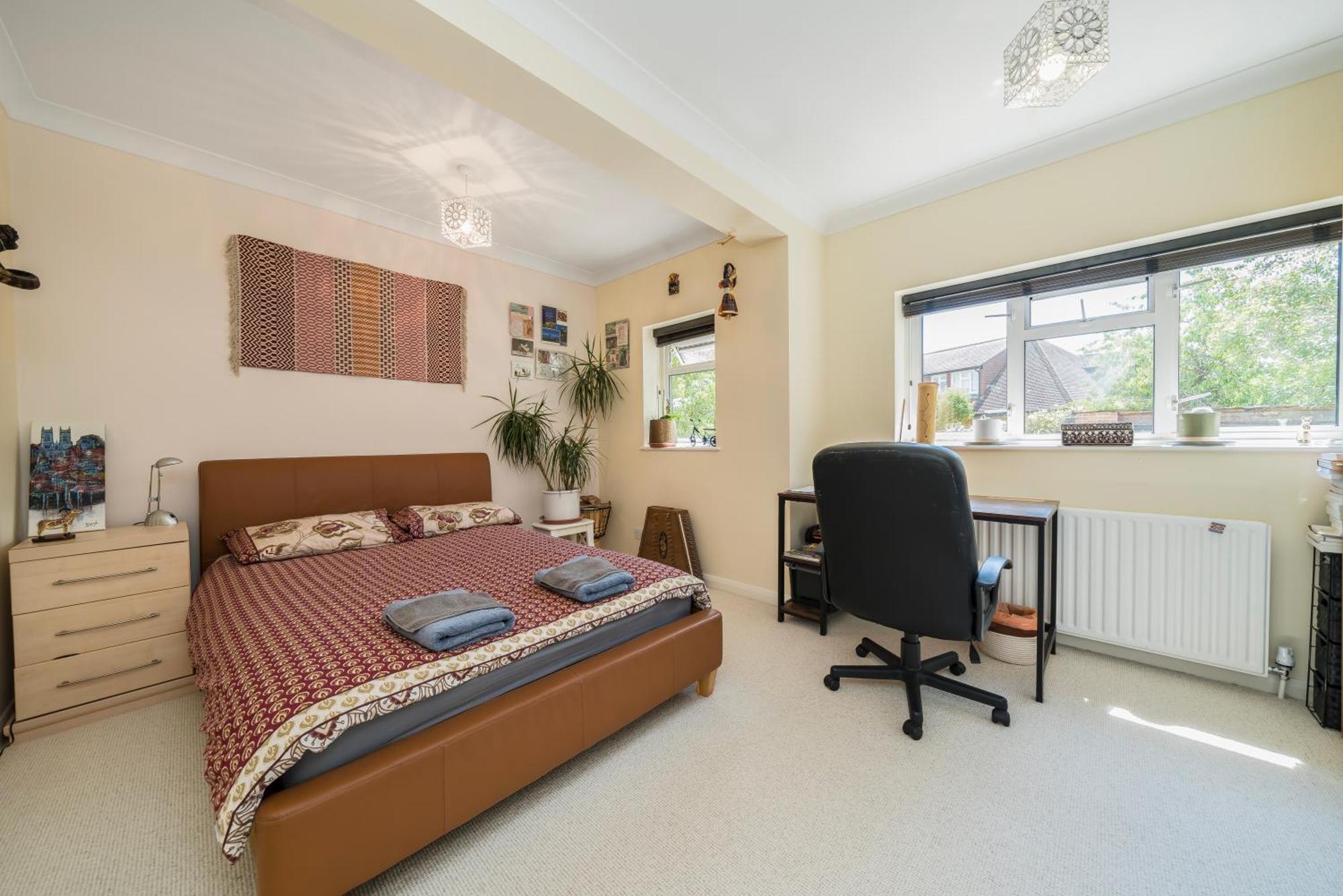Serene Spacious Room Staines-upon-Thames Bagian luar foto
